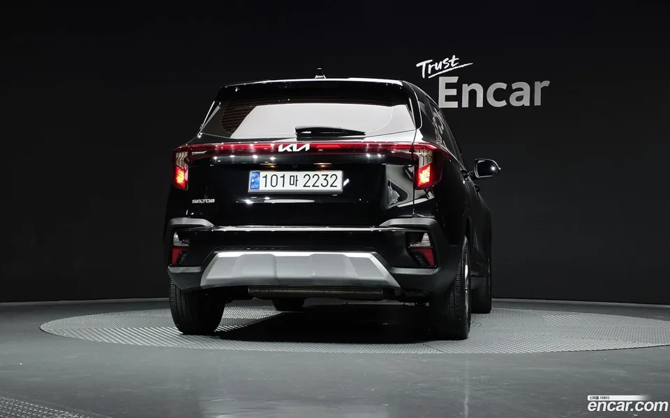 Kia Seltos 1.6 2WD 2023 — миниатюра 4