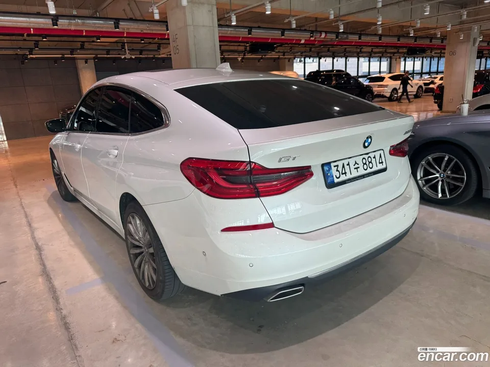 BMW 6 Series GT 620d 2023 — миниатюра 5