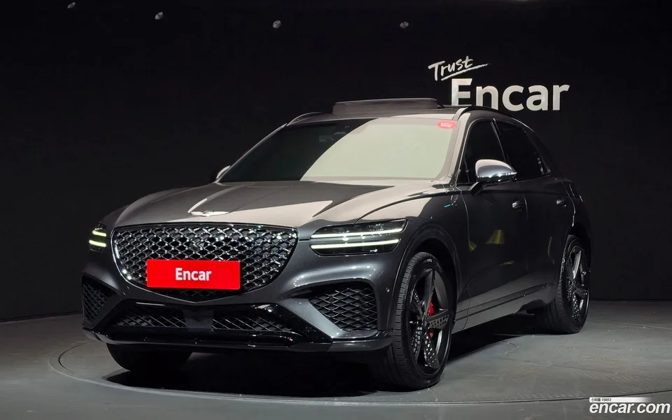 Genesis GV70 2.5T 2WD 2022 — фото 1, купить с доставкой в Москву