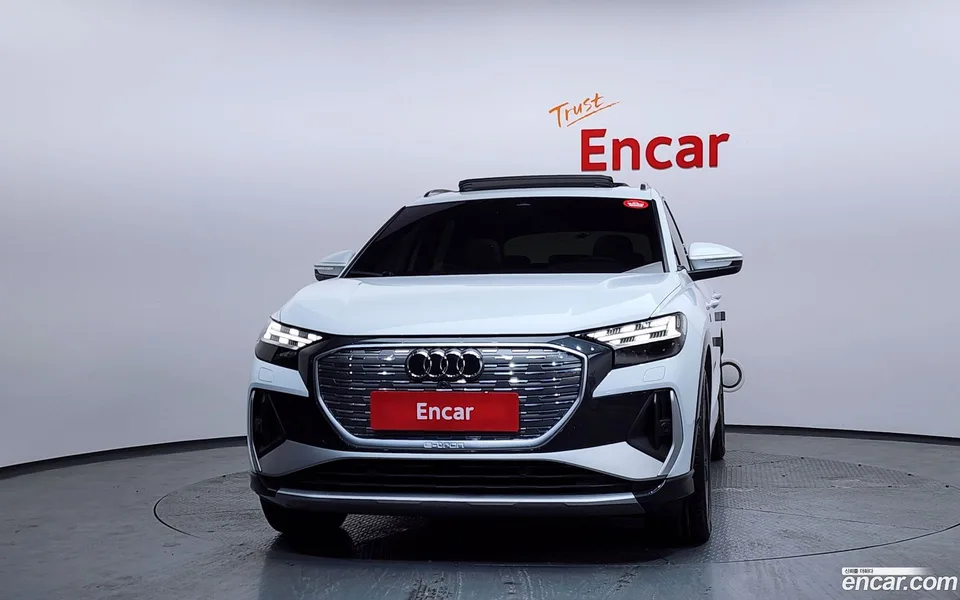 Audi Q4 e-tron 40 2023 — миниатюра 3