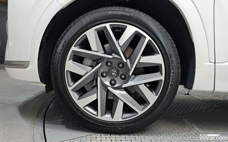 Hyundai SantaFe 2.5T 2WD 2023 — миниатюра 2