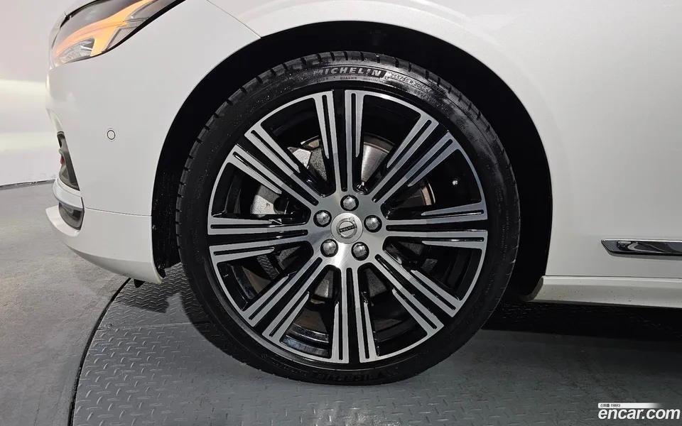 Volvo S90 B6 AWD 2022 — миниатюра 5