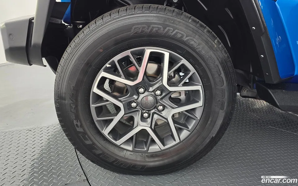 Jeep Wrangler 2.0 4 4xe 2022 — миниатюра 2