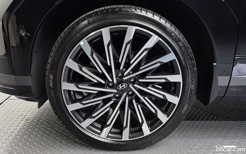 Hyundai SantaFe 2.5T 4WD 2023 — миниатюра 2