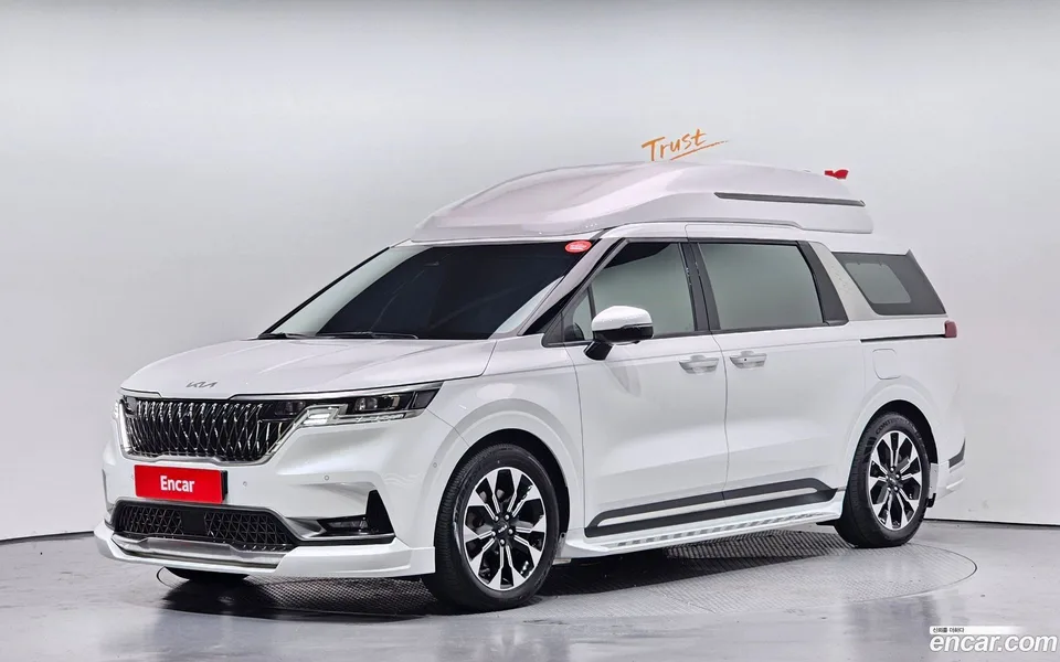 Kia Carnival 9 () 2022 — фото 1, купить с доставкой в Москву