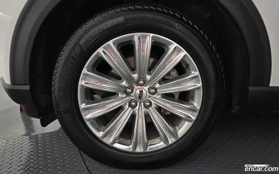 Ford Explorer 2.3 4WD 2022 — миниатюра 2