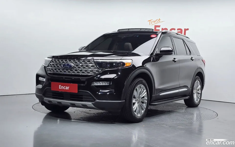 Ford Explorer 2.3 4WD 2023 — фото 1, купить с доставкой в Москву
