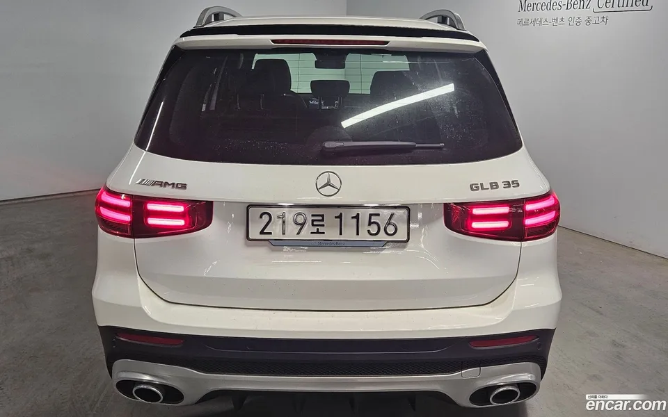 Mercedes-Benz GLB-Class AMG GLB35 4MATIC 2025 — thumbnail 4