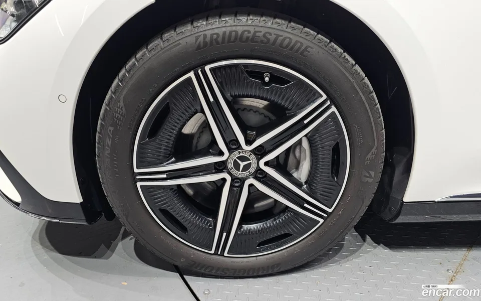 Mercedes-Benz EQE EQE350+ 2024 — миниатюра 2