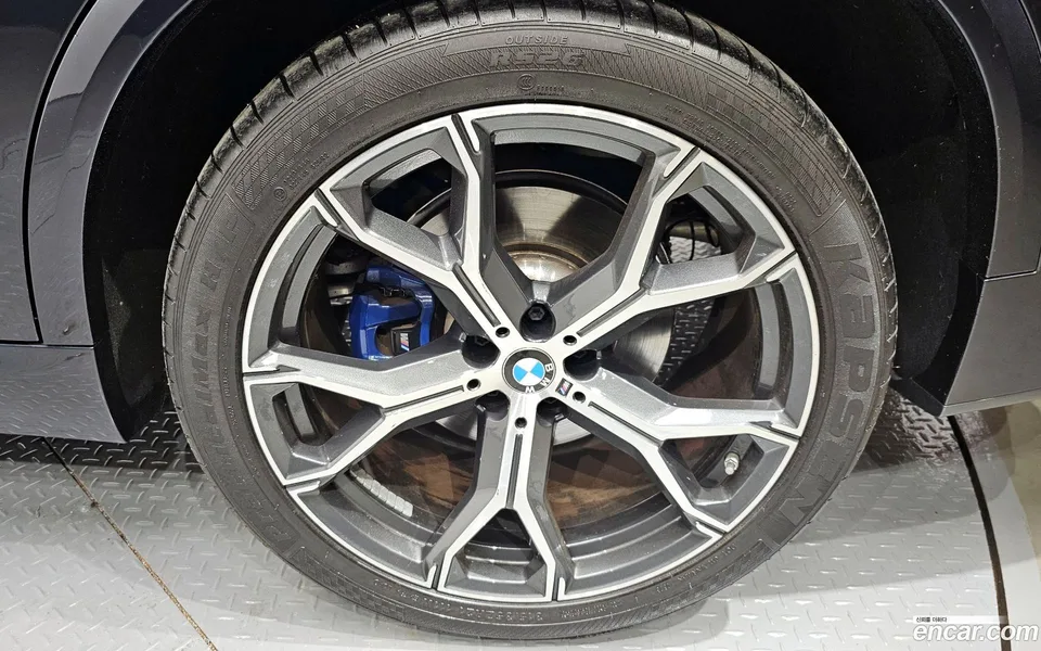 BMW X5 xDrive 30d M 2022 — миниатюра 2