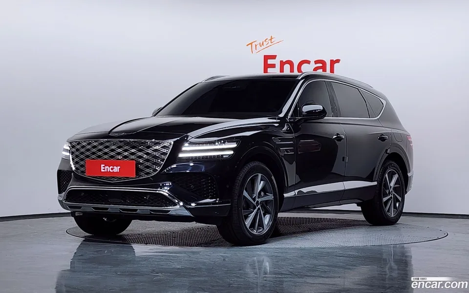 Genesis GV80 2.5T 2WD 2024 — фото 1, купить с доставкой в Москву