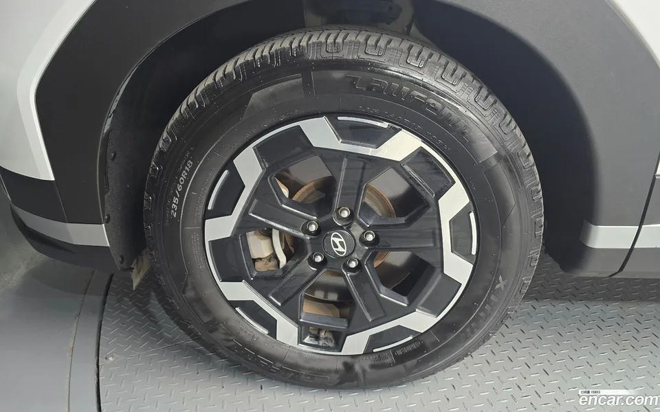 Hyundai SantaFe 2.5T 4WD 2023 — миниатюра 2