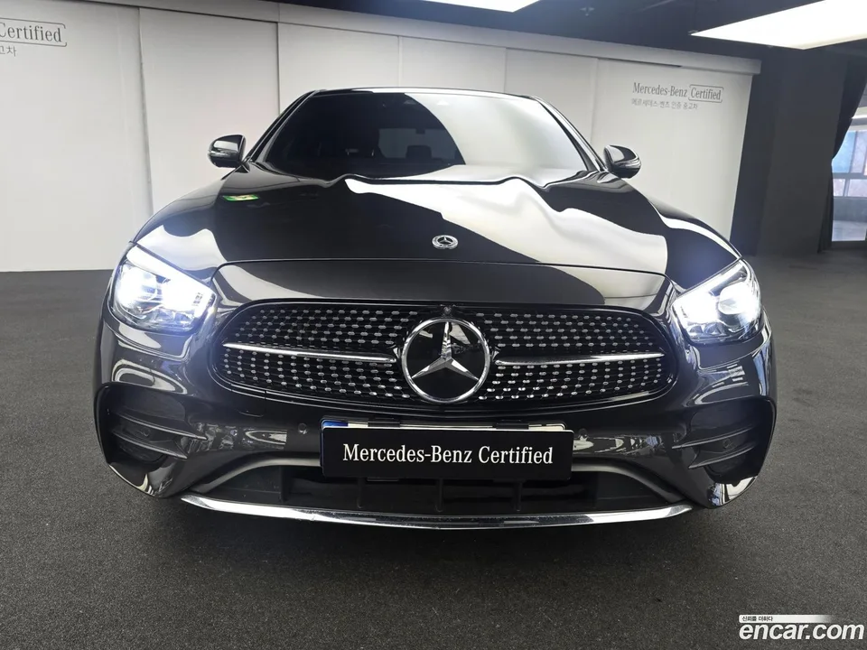 Mercedes-Benz E-Class E350 4MATIC AMG Line 2022 — миниатюра 3