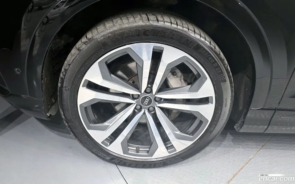 Audi Q8 (4M) 55 TFSI 2022 — миниатюра 2