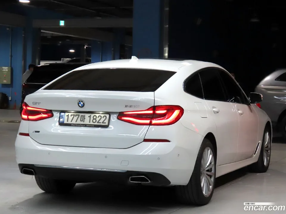 BMW 6 Series GT 630i xDrive 2022 — миниатюра 4