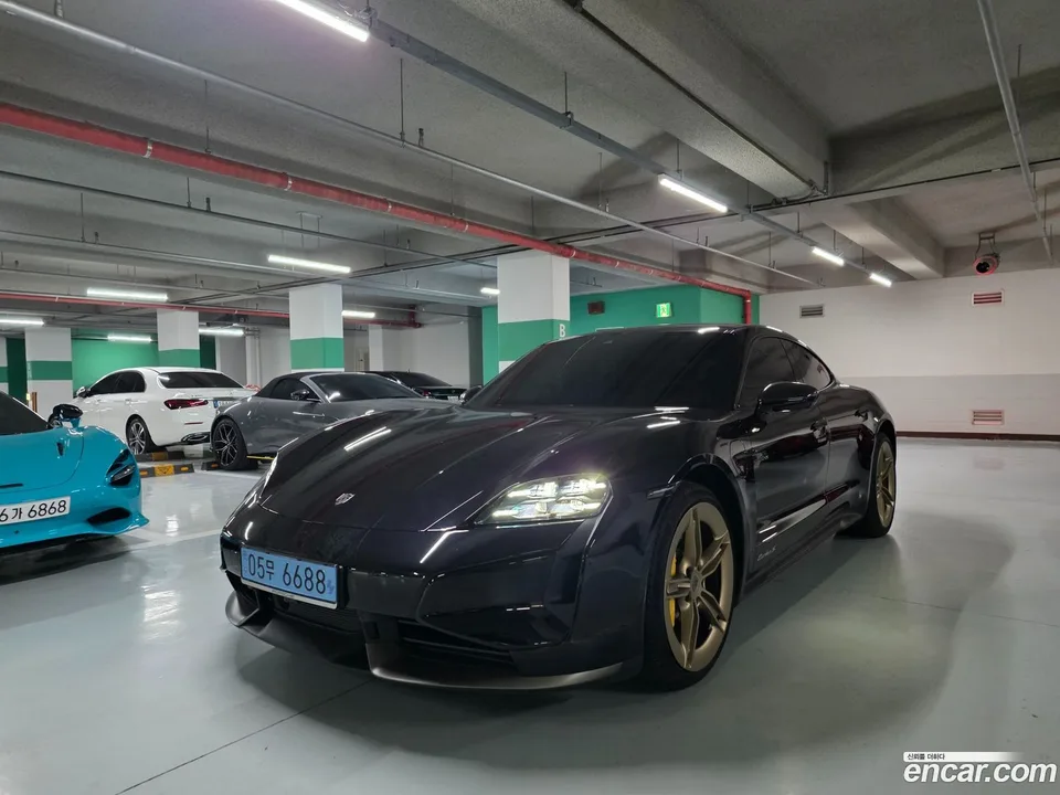 Porsche Taycan S 2025 — фото 1, купить с доставкой в Москву