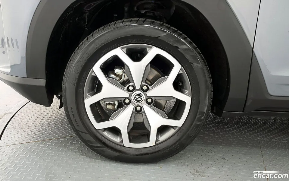 KG Mobility Torres 1.5 2WD 2022 — миниатюра 5