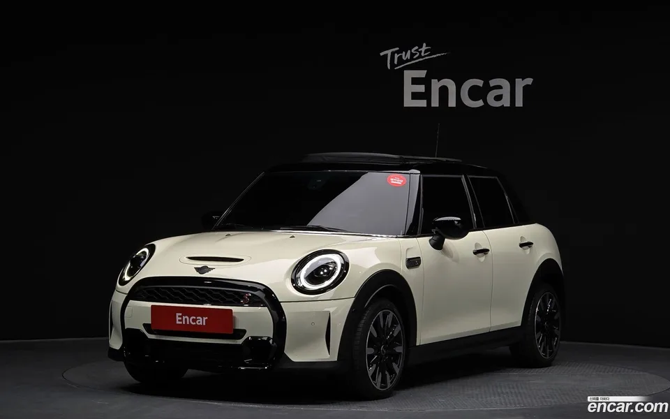 MINI Cooper S 5 2022 — фото 1, купить с доставкой в Москву