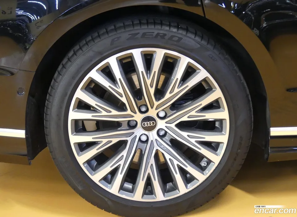 Audi A8 55 TFSI LWB 2022 — миниатюра 2