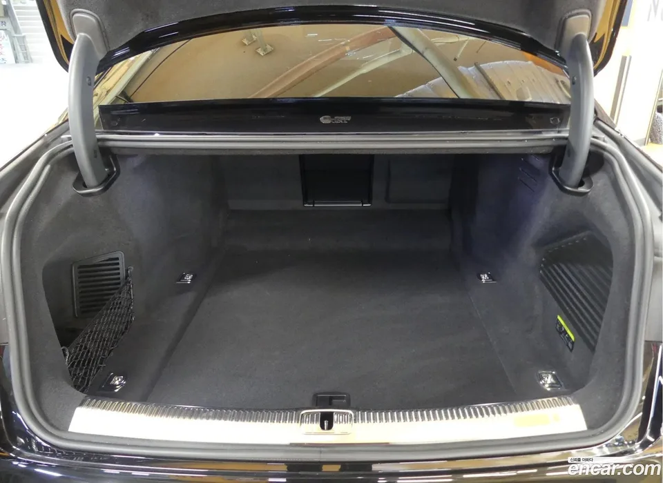 Audi A8 55 TFSI LWB 2022 — миниатюра 4