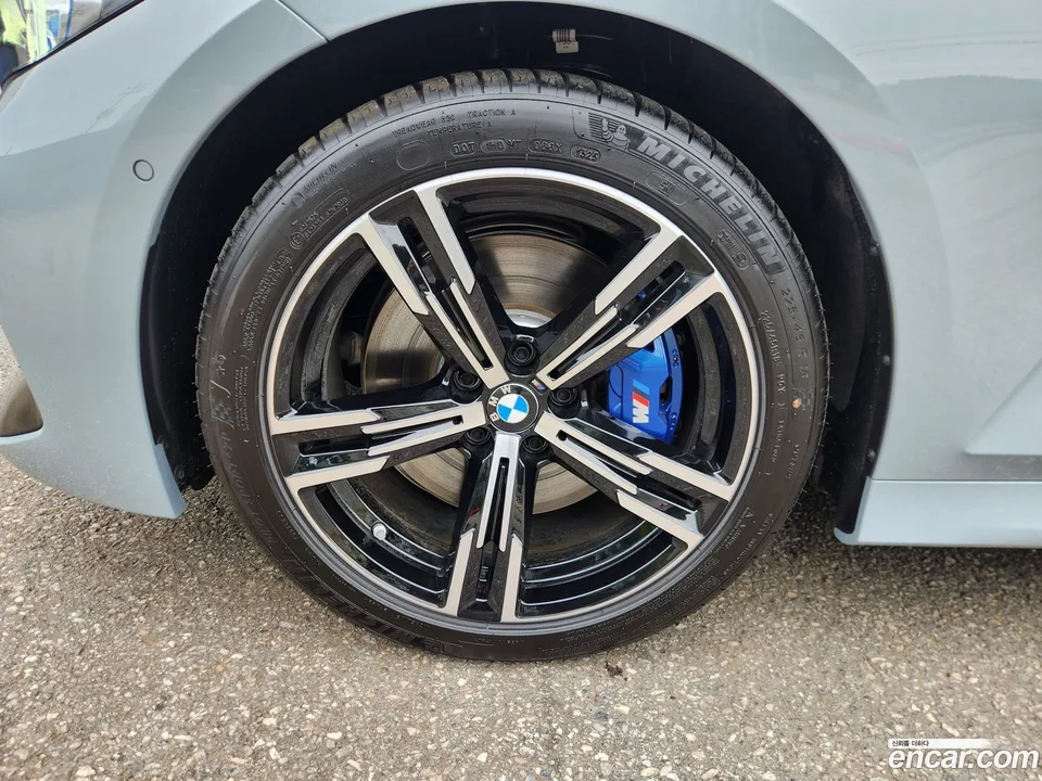 BMW 3 Series 320i M 2025 — миниатюра 5