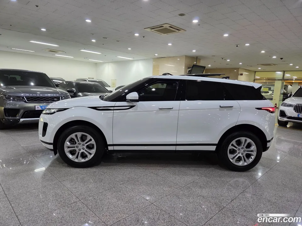 Land Rover Range Rover Evoque P250 S 2023 — миниатюра 3