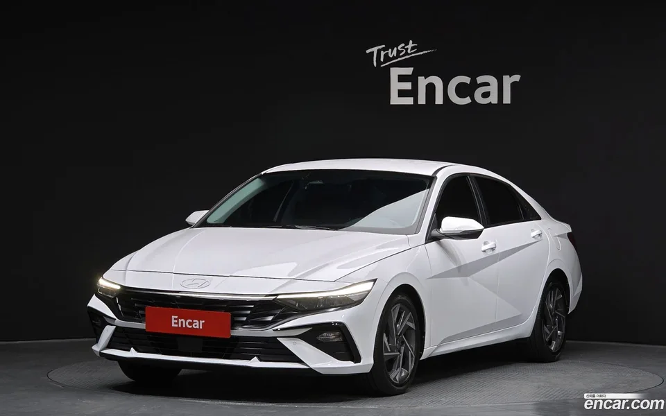 Hyundai Avante CN7 Hybrid 2024 — фото 1, купить с доставкой в Москву