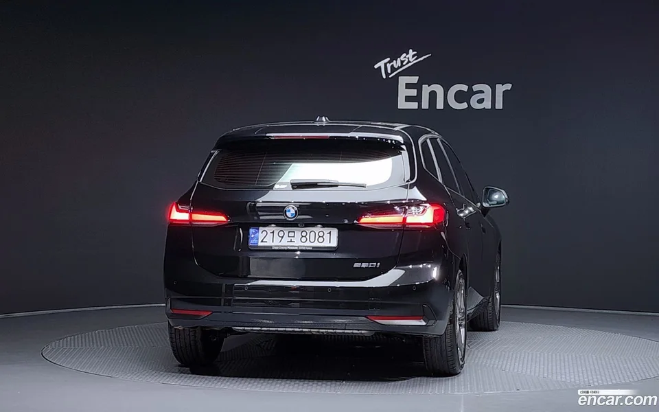 BMW 2 Series Active Tourer 220i 2025 — миниатюра 4