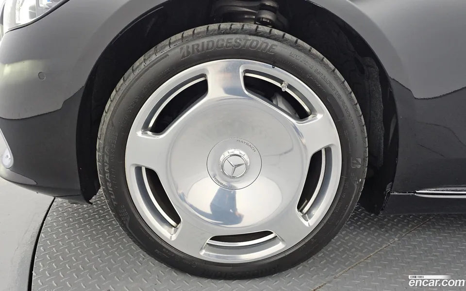 Mercedes-Benz S-Class S580 4MATIC 2024 — thumbnail 2