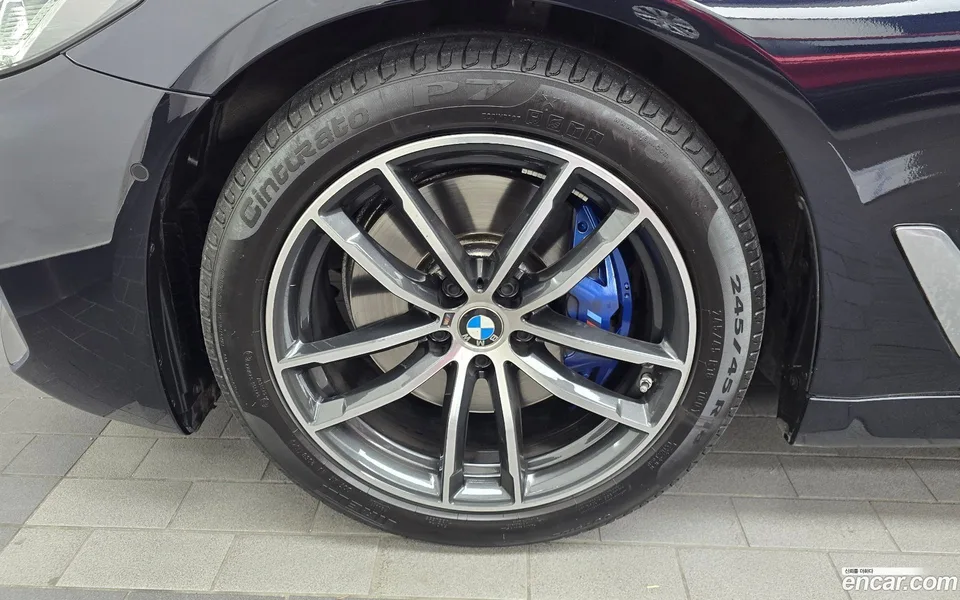 BMW 5 Series 520i M 2023 — миниатюра 2