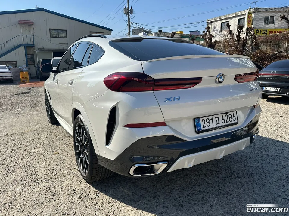 BMW X6 xDrive40i M 2025 — миниатюра 5
