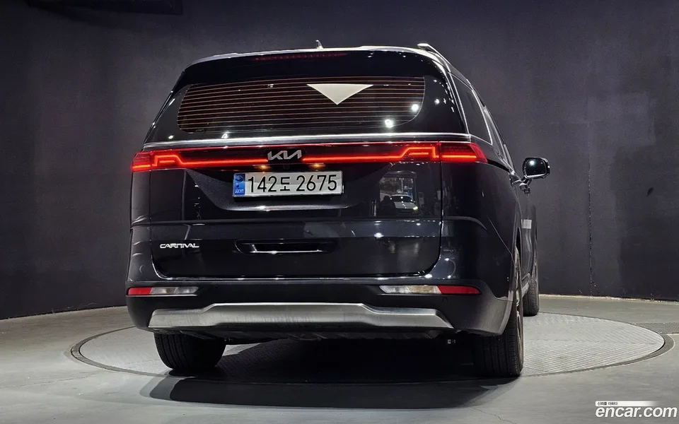 Kia Carnival 9 2022 — thumbnail 4