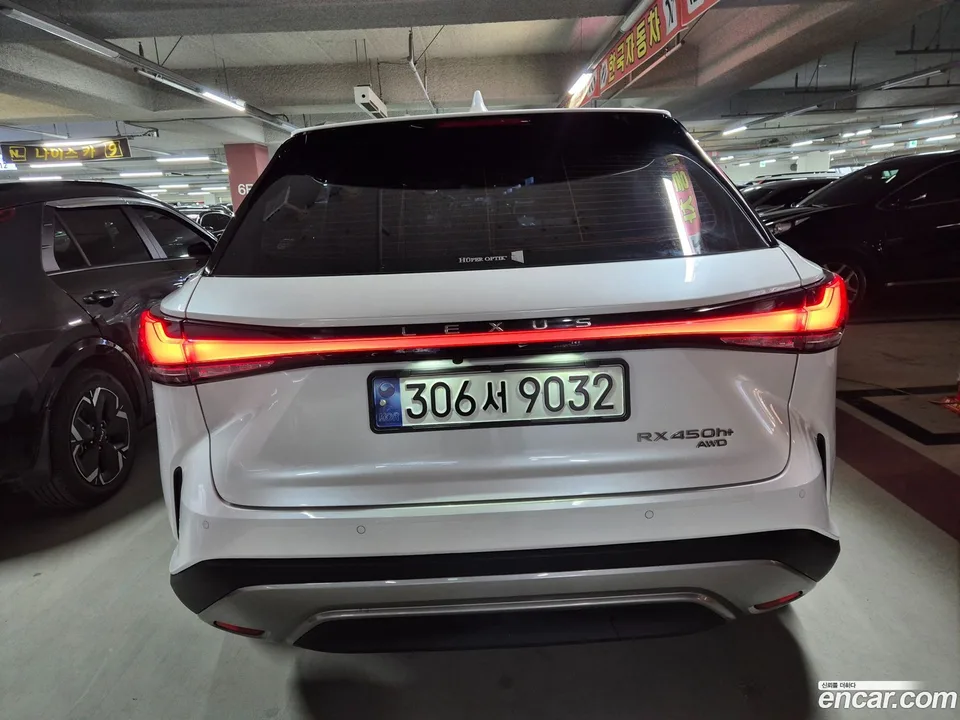Lexus RX 450h+ 2024 — миниатюра 3