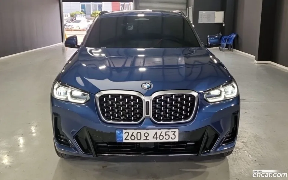 BMW X4 xDrive20i M 2022 — миниатюра 3