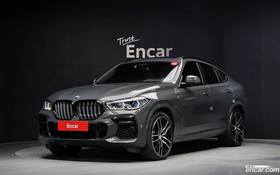 BMW X6 xDrive40d M 2023 — фото 1, купить с доставкой в Москву