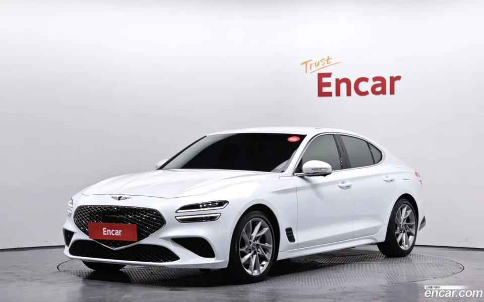 Genesis G70 2.0T 2WD 2022 — фото 1, купить с доставкой в Москву