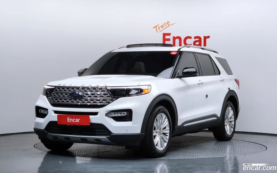 Ford Explorer 2.3 4WD 2023 — фото 1, купить с доставкой в Москву
