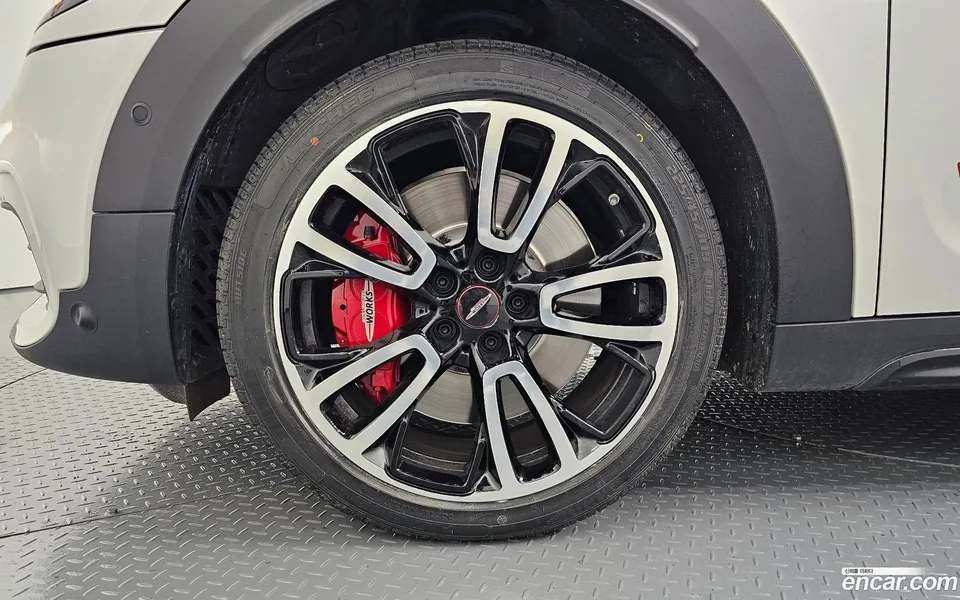 MINI Cooper S Countryman JCW 2023 — миниатюра 2