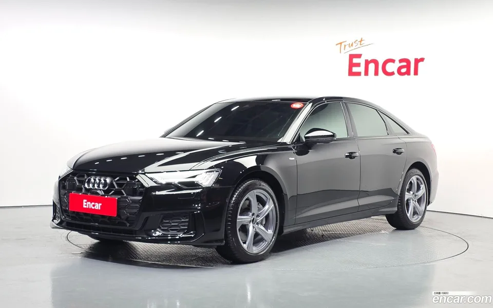 Audi A6 45 TFSI 2025 — фото 1, купить с доставкой в Москву