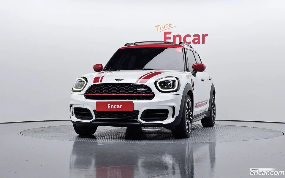 MINI Cooper S Countryman JCW 2023 — миниатюра 3