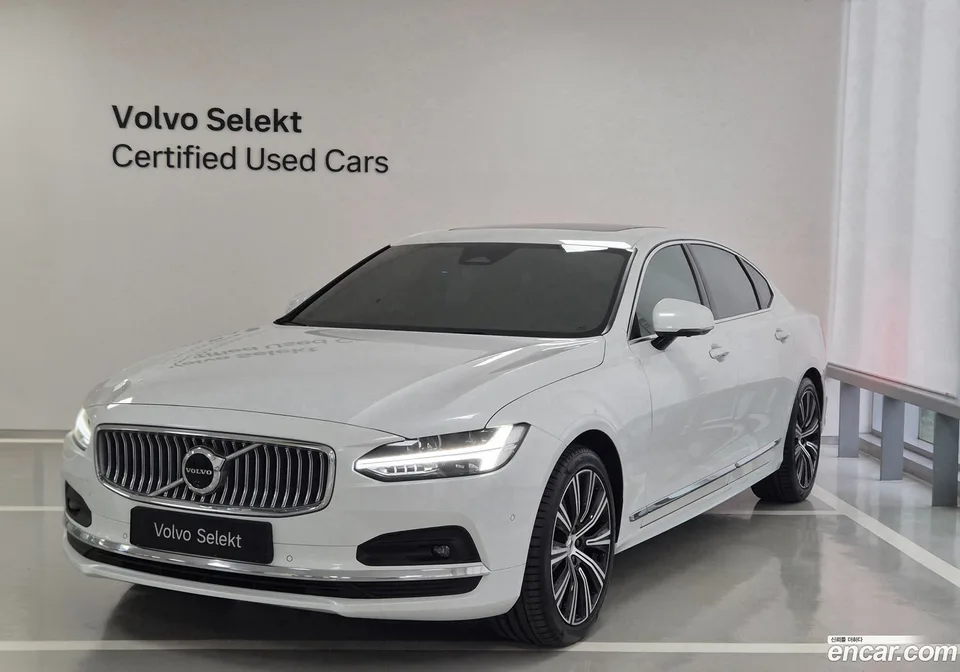 Volvo S90 B5 2024 — фото 1, купить с доставкой в Москву