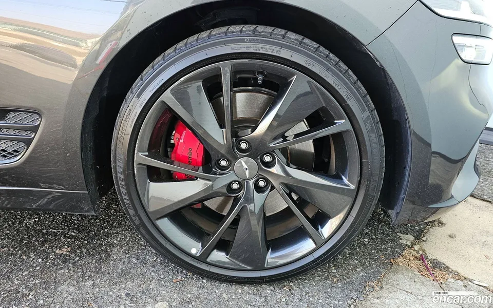Genesis G70 2.0T 2WD 2022 — миниатюра 2