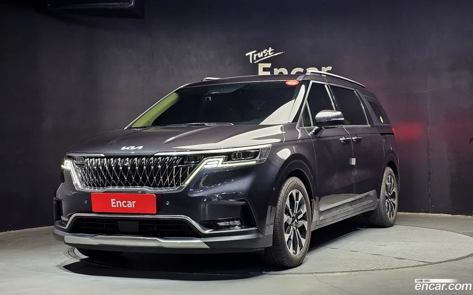 Kia Carnival 9 2022 — фото 1, купить с доставкой в Москву