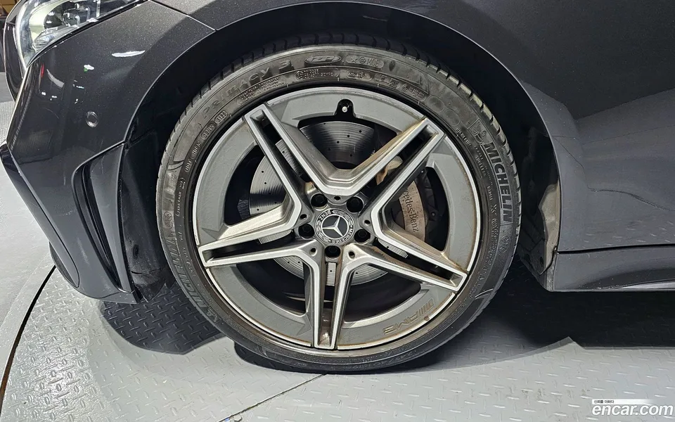 Mercedes-Benz CLS-Class CLS300d 4MATIC 2023 — миниатюра 5