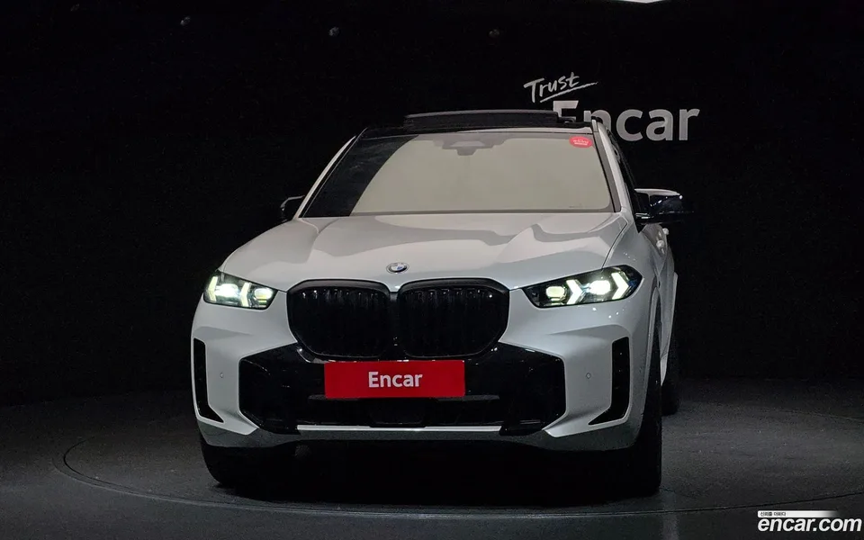 BMW X5 xDrive 40i M 2025 — миниатюра 3