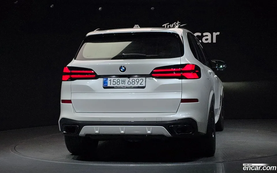 BMW X5 xDrive 40i M 2025 — миниатюра 4