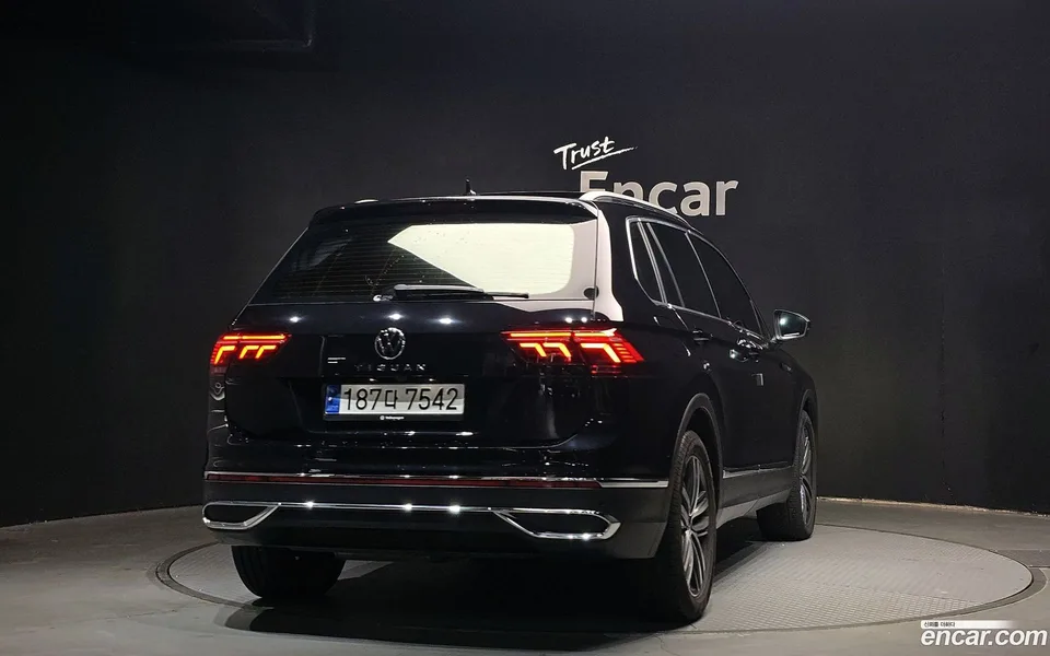 Volkswagen Tiguan 2.0 TDI 2023 — миниатюра 4