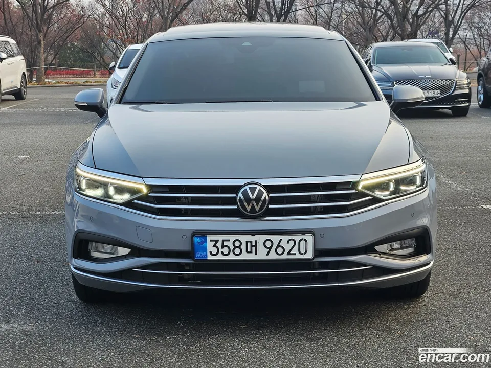 Volkswagen Passat GT 2.0 TDI 2022 — фото 1, купить с доставкой в Москву