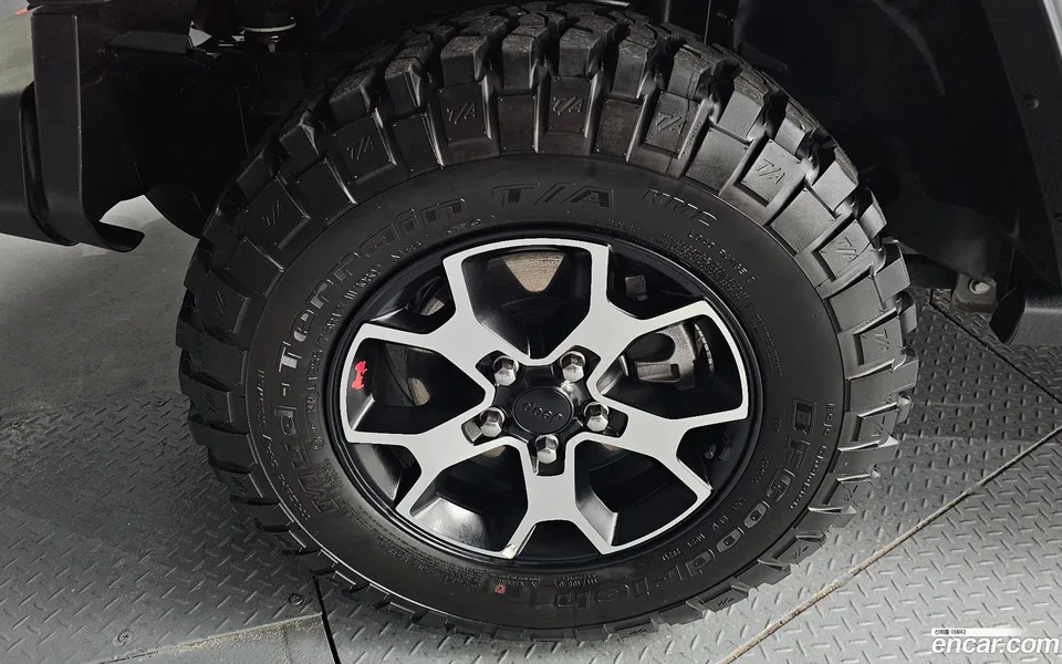 Jeep Wrangler 2.0 4 2022 — миниатюра 5