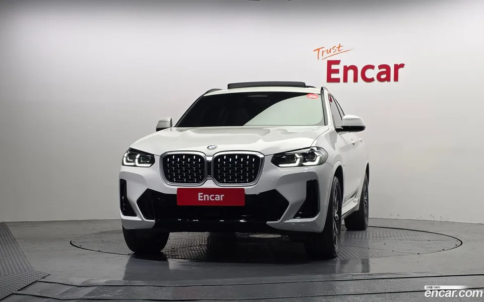 BMW X4 xDrive20i M 2022 — миниатюра 3